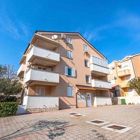 Apartment Hannah Novalja Exterior photo